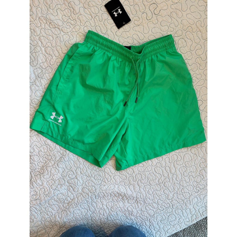 Under Armour Men's Green Essential Volley Shorts Size Small #716
